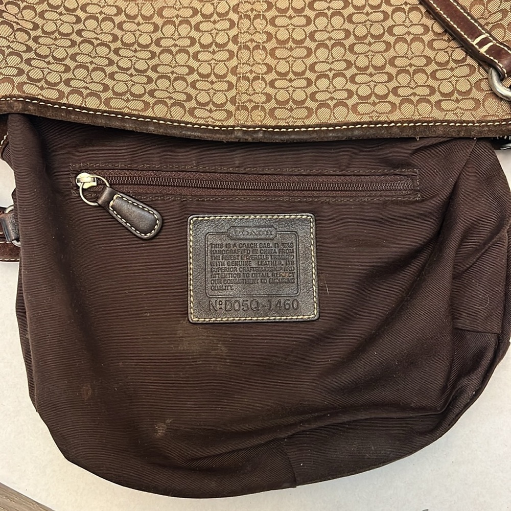 COACH SOHO SIGNATURE HOBO SHOULDER BAG BROWN SUEDE BOTTOMS - Picture 8 of 16